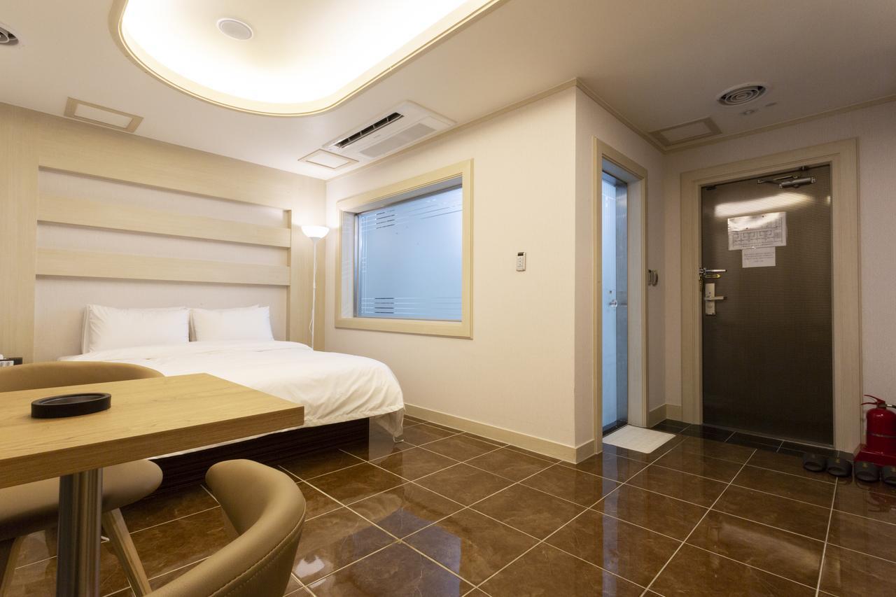 Hotel Tirol Seoul Exterior photo