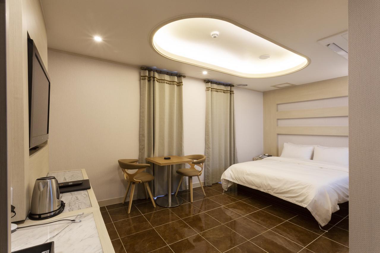 Hotel Tirol Seoul Exterior photo