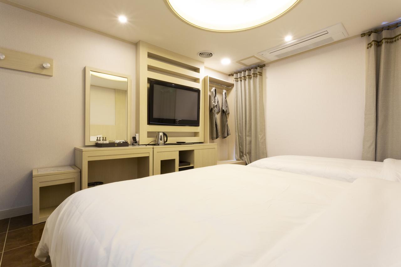 Hotel Tirol Seoul Exterior photo